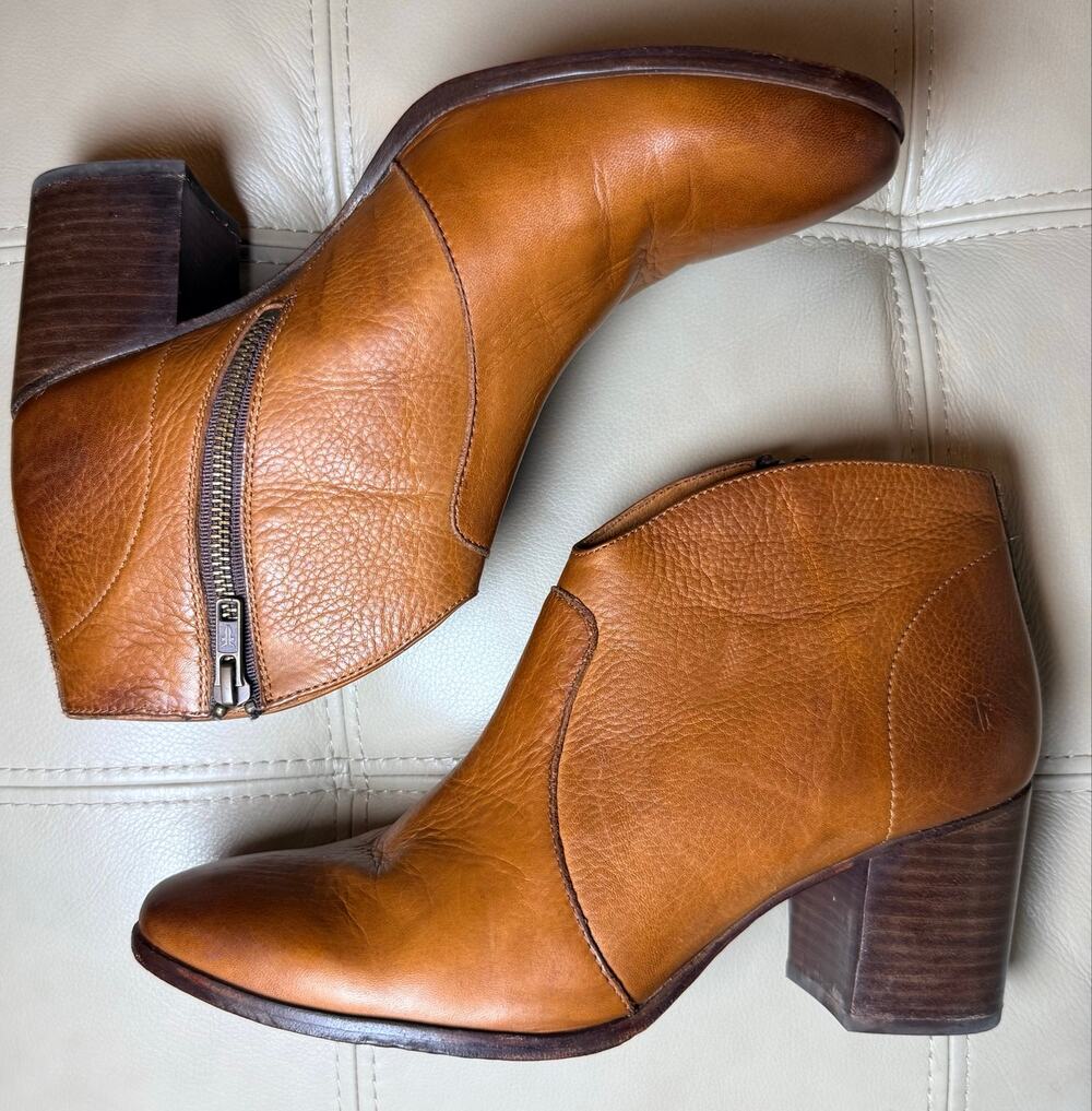 FRYE Sz 11 Cognac Brown Leather Zip Ankle Boots Nora Short Bootie Shoe Mid Heel